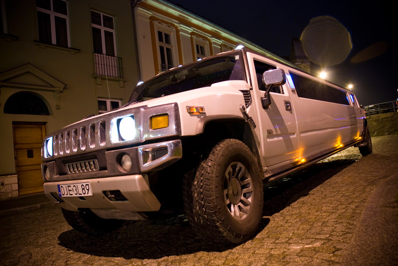 biała limuzyna Hummer Kraków biała limuzyna Hummer Kraków