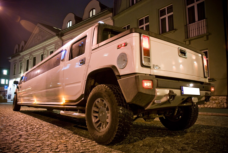 biała limuzyna Hummer Kraków